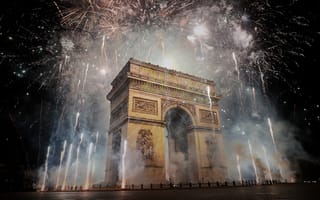 Картинка Париж, Ночь, фейерверки, Триумфальная арка, 2024, 2025, Канун Нового года, Праздник