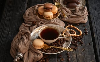 Картинка доски, кофе, кофейные зёрна, конфеты, чашка, блюдце, шоколад, макарон