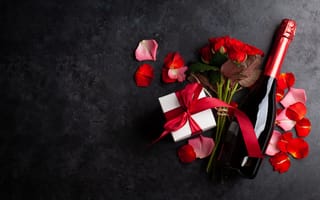 Картинка любовь, цветы, вино, бутылка, лепестки, розы, романтика, подарок