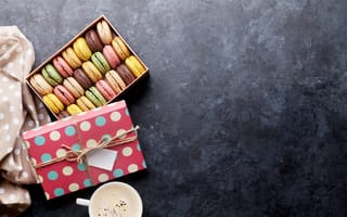 Картинка цветы, подарок, flowers, macarons, coffee cup, colorful, чашка кофе, pink
