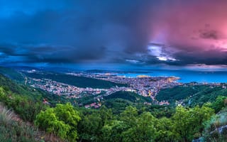 Картинка city, lights, sky, coast, trees, Italy, sea, landscape