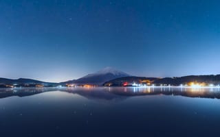 Картинка небо, горы, Lake Kawaguchi, вечер, озеро, Mount Fuji, огни, Japan