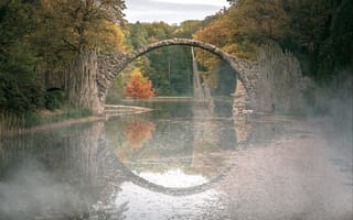 Картинка деревья, туман, каменный мост, дымка, Шимаковский Юрий, Кольцо, река, утро
