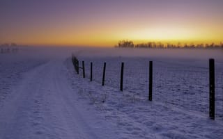 Обои дорога, закат, зима, пейзаж, забор