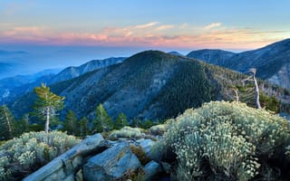 Картинка облака, деревья, Калифорния, камни, горизонт, Горы, простор, Горизонт