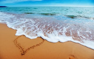 Картинка песок, море, лето, пляж, берег, волны, небо, сердце