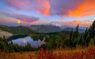 Картинка Закат, Облака, Moon, Луна, Озеро, Горизонт, Лес, Горы