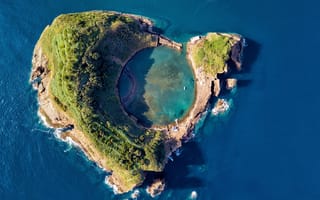 Картинка Португалия, Portugal, Вила-Франка, вид с высоты птичьего полета, Азорские острова, необитаемый остров, Azores, Vila Franca