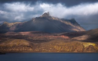 Картинка облака, озеро, Icelandic scene, гора, Исландская сцена, дымка, Patrick, живописный пейзаж