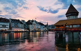 Картинка Швейцария, дома, облака, вечер, огни, город, Люцерн, отражение, река