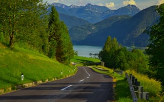 Картинка дорога, лето, горы, деревья, солнце, трава, река, Austria