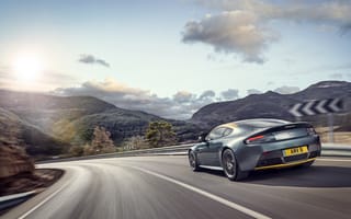 Картинка Car, Поворот, Speed, Астон Мартин, Vantage, Скорость, Aston Martin, N430