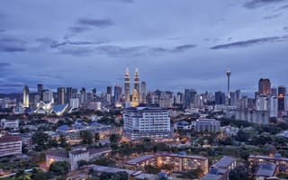 Картинка тучи, небо, Malaysia, дома, Kuala Lumpur, столица, capital, небоскребы, здания, Куала-Лумпур, вечер, Малайзия