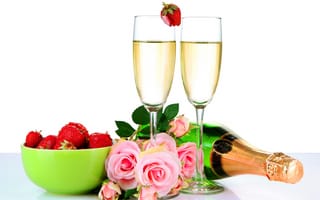 Обои цветы, клубника, розы, бокалы, шампанское