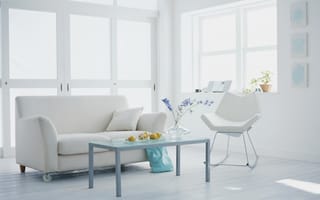Картинка интерьер, белый, диван, кресло, комната, квартира, дизайн, растения, цветы, стиль