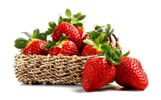 Обои ягоды, fresh berries, клубника, strawberry, корзинка