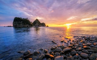 Картинка море, пляж, beach, вечер, отражение, скалы, облака, закат