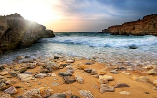 Картинка песок, море, скалы, камни, прибой, побережье