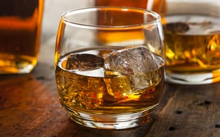 Картинка лед, кубики, alcohol, ice, бокал, виски, напиток, drink
