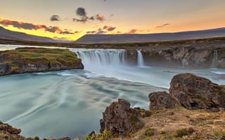 Картинка Исландия, небо, река, облака, закат, водопад, скалы