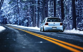 Картинка R32, дорога, Volkswagen, зима, лес, разметка, MK4