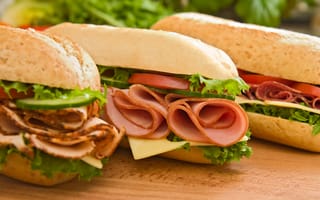 Обои сэндвичи, овощи, балык, булка, sandwiches, фаст-фуд, fast food, ветчина, огурцы, помидоры, сыр