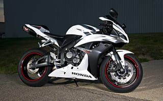 Картинка honda, cbr600rr, мотоцикл, хонда, white, super sport, чёрный, белый, супер спорт, black, сбр600рр