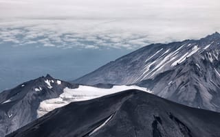 Картинка облака, снег, серый, вершины, красота, природа, горы, Россия