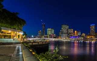 Картинка ночь, Австралия, дома, мост, огни, небоскребы, набережная, Brisbane, фонари, река