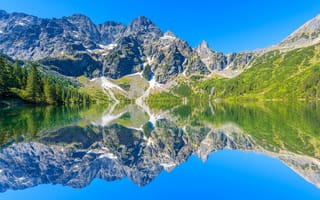 Картинка отражение, солнце, деревья, камни, скалы, Tatra Mountains, вода, Польша, горы, озеро