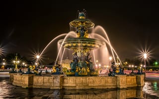 Картинка дорога, Париж, фонтан, ночь, скульптуры, фонари, огни, Франция, Fontaines de la Concorde, лужи