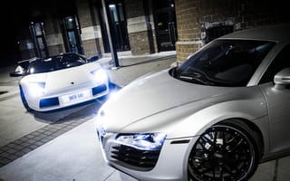 Картинка Audi, свет, wheel, р8, ночь, front, white, lamborghini, белый, night, мурсилаго, light, ламборгини, building, ауди, серый, диски, silver, перед, rim, murcielago, r8