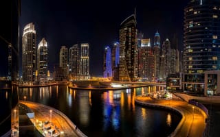 Картинка Dubai, море, здания, ночь, дорога, ОАЭ, высотки, город, небоскребы, мост, Дубай
