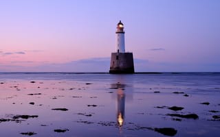 Картинка Великобритания, море, маяк, небо, сумерки, сиреневый вечер, розовый закат, Шотландия, облака