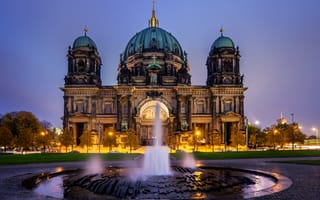 Обои Berliner Dom, Берлинский кафедральный собор, фонтан, Берлин, вечер, Berlin, Германия, Germany