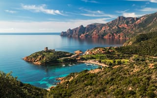 Картинка море, Франция, крепость, яхты, дома, побережье, скалы, бухта, Corsica, горы