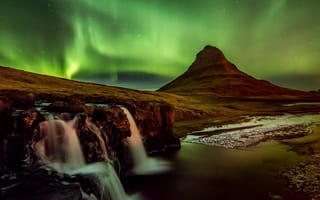 Обои исландия, северное сияние, Kirkjufell, север, ночь, вулкан, гора, Dan Ballard Photography