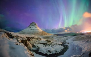 Картинка северное сияние, водопад, ручей, ночь, зима, гора, небо, Kirkjufell, снег, Исландия, звезды