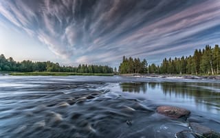 Картинка лес, река, облака, Финляндия