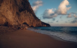 Картинка песок, море, побережье, скалы, камни, закат, горизонт, облака