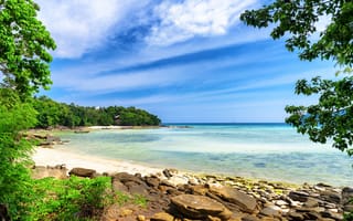 Картинка камни, Пипи, Phi-phi island, берег, тропики, остров, море, Таиланд, песок, лодки, небо, горизонт, деревья, солнечно