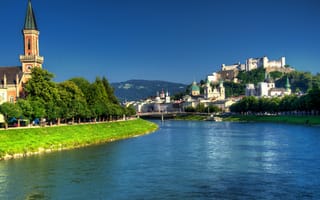 Картинка Salzburg, Austria, река Зальцах, Salzach River, Зальцбург, Австрия, деревья, мост, замок, набережная, собор