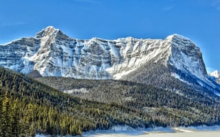 Картинка гора Саррайль, Mount Sarrail, вершина, Канада, снег, хвойные деревья, озеро Aster, хребёт