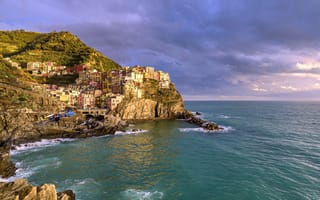 Обои Лигурийское море, Чинкве-Терре, Ligurian Sea, Manarola, скалы, побережье, Italy, море, Манарола, Италия, пейзаж, Cinque Terre