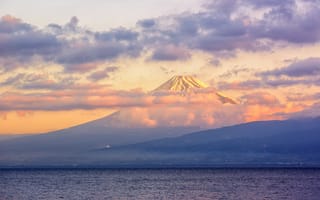 Картинка Япония, облака, вулкан, Фуджи, озеро