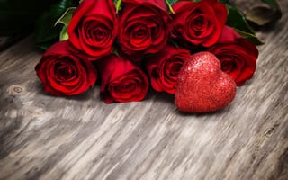 Картинка розы, red, красные розы, romantic, бутоны, flowers, wood, roses, valentine`s day, heart, love