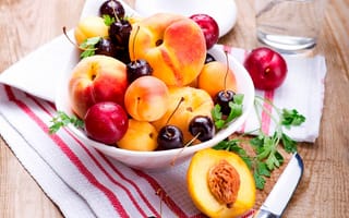 Картинка персики, лето, нож, салфетка, ягоды, сливы, абрикосы, черешня, вишня, фрукты, тарелка