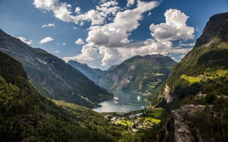 Картинка Norway, круизный лайнер, долина, горы, бухта, Норвегия