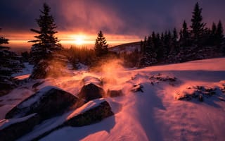 Обои снег, Болгария, рассвет, ветер, камни, Восход солнца