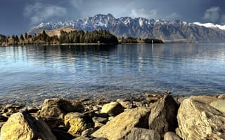 Картинка камни, деревья, Новая Зеландия, Квинстаун, озеро, горы